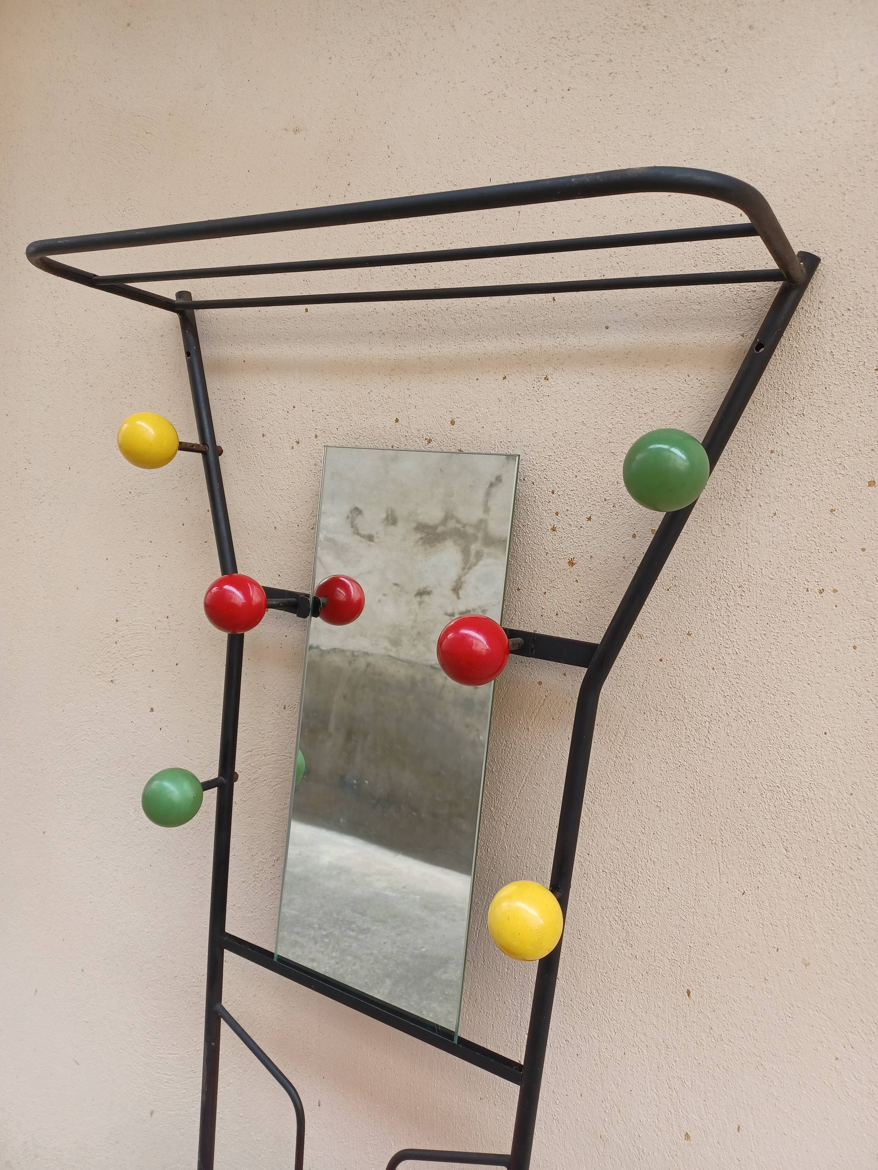 Cloakroom, vintage 50's