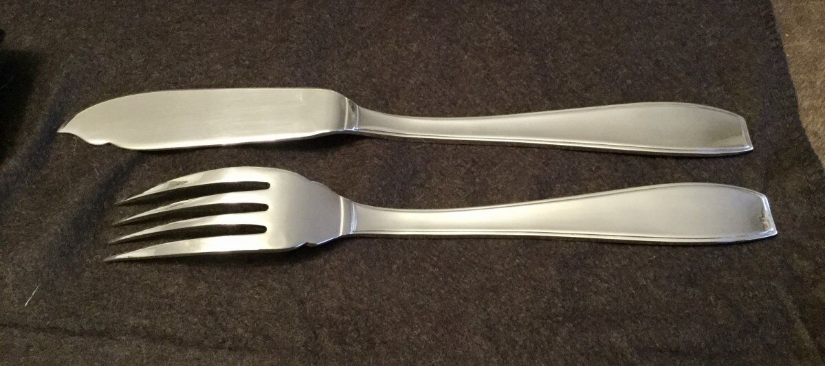 12 cutlery at art deco fish Christofle Atlas