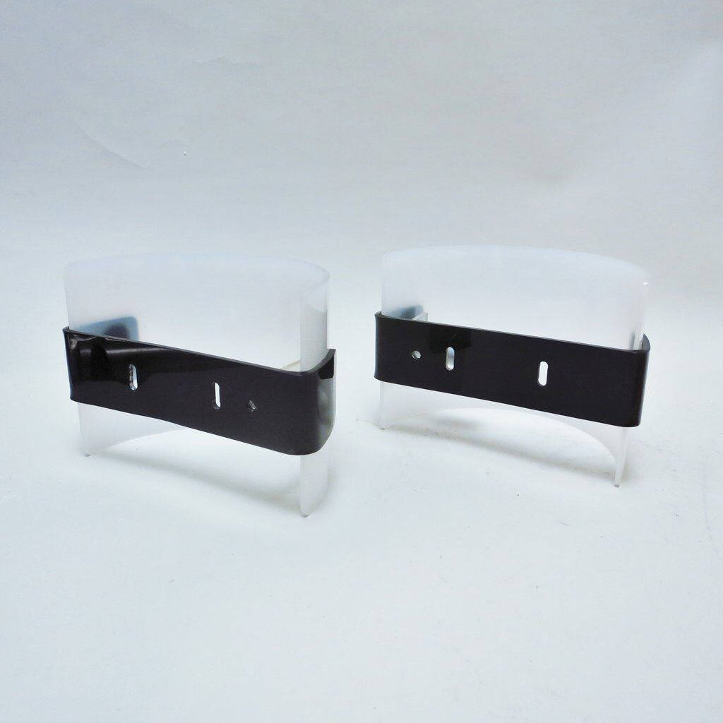 Pair of Guzzini year 70s wall light