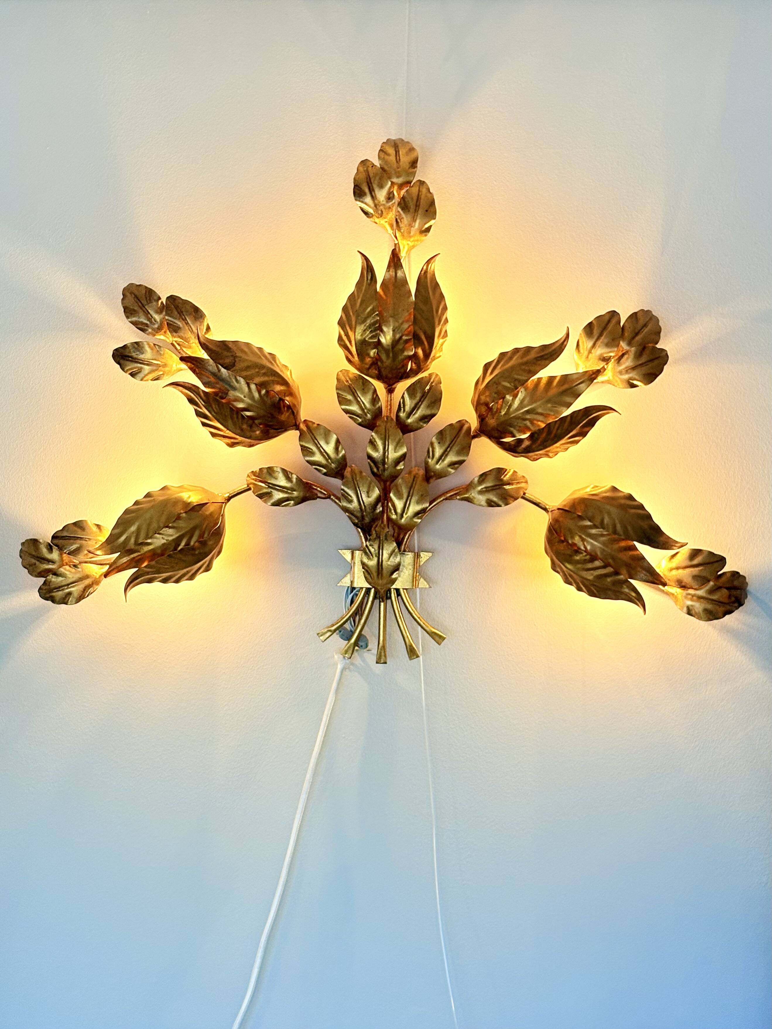 Wall light attributed to Hans Kogl