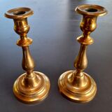 Paire de bougeoirs en bronze ancien