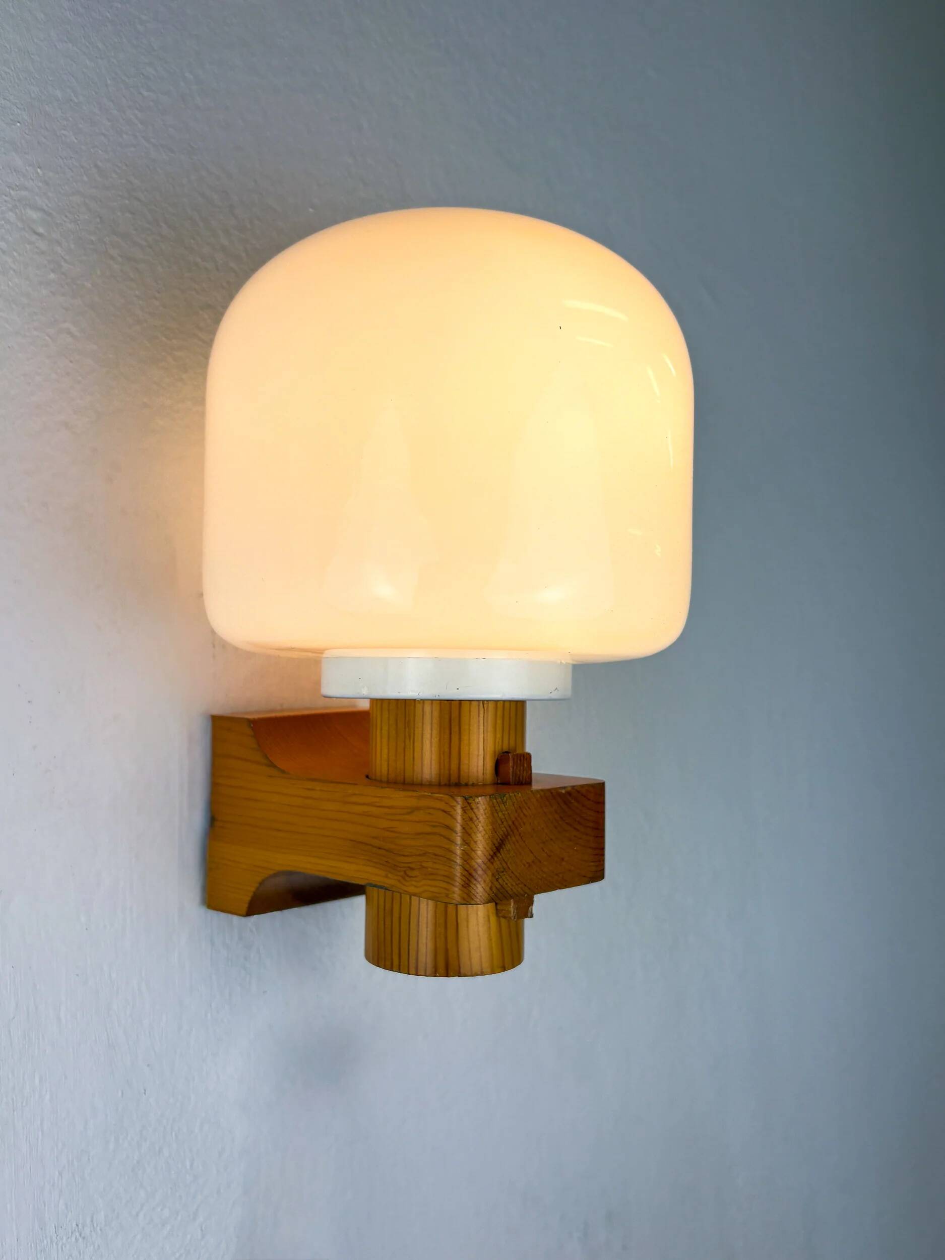 Scandinavian pine wood & opaline wall light – Denmark 1970s