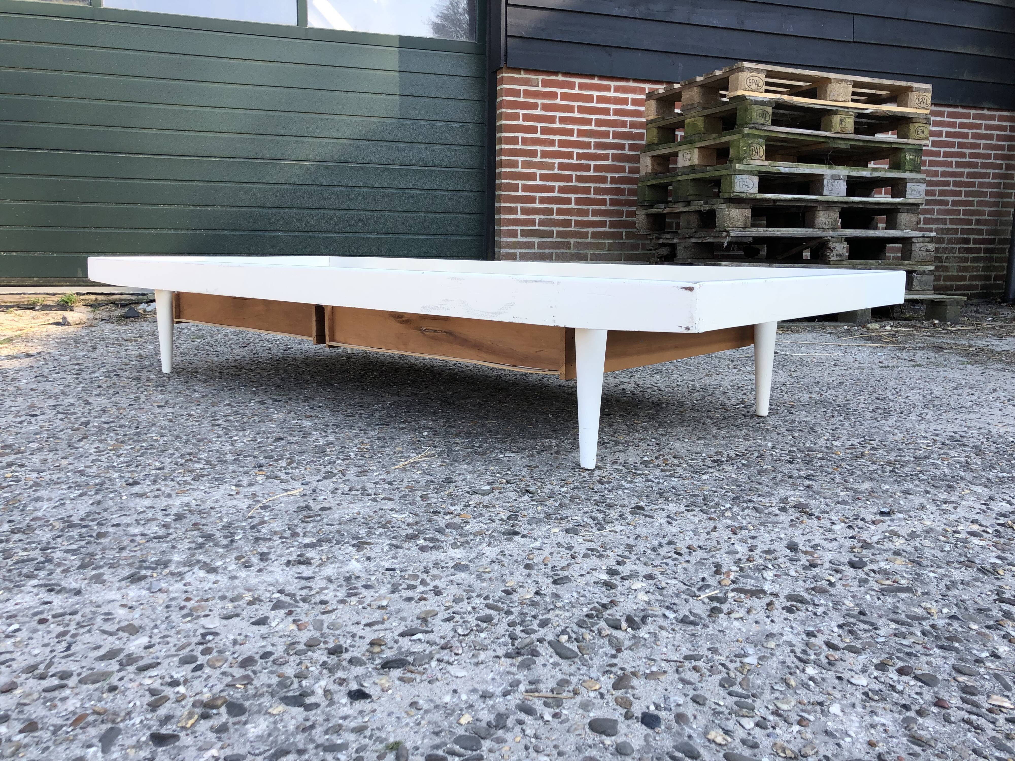 Vintage teak meridian