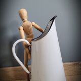 Broc enamelled white