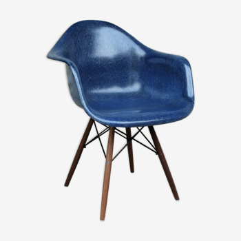 DAW armchair by Charles & Ray Eames for Herman Miller