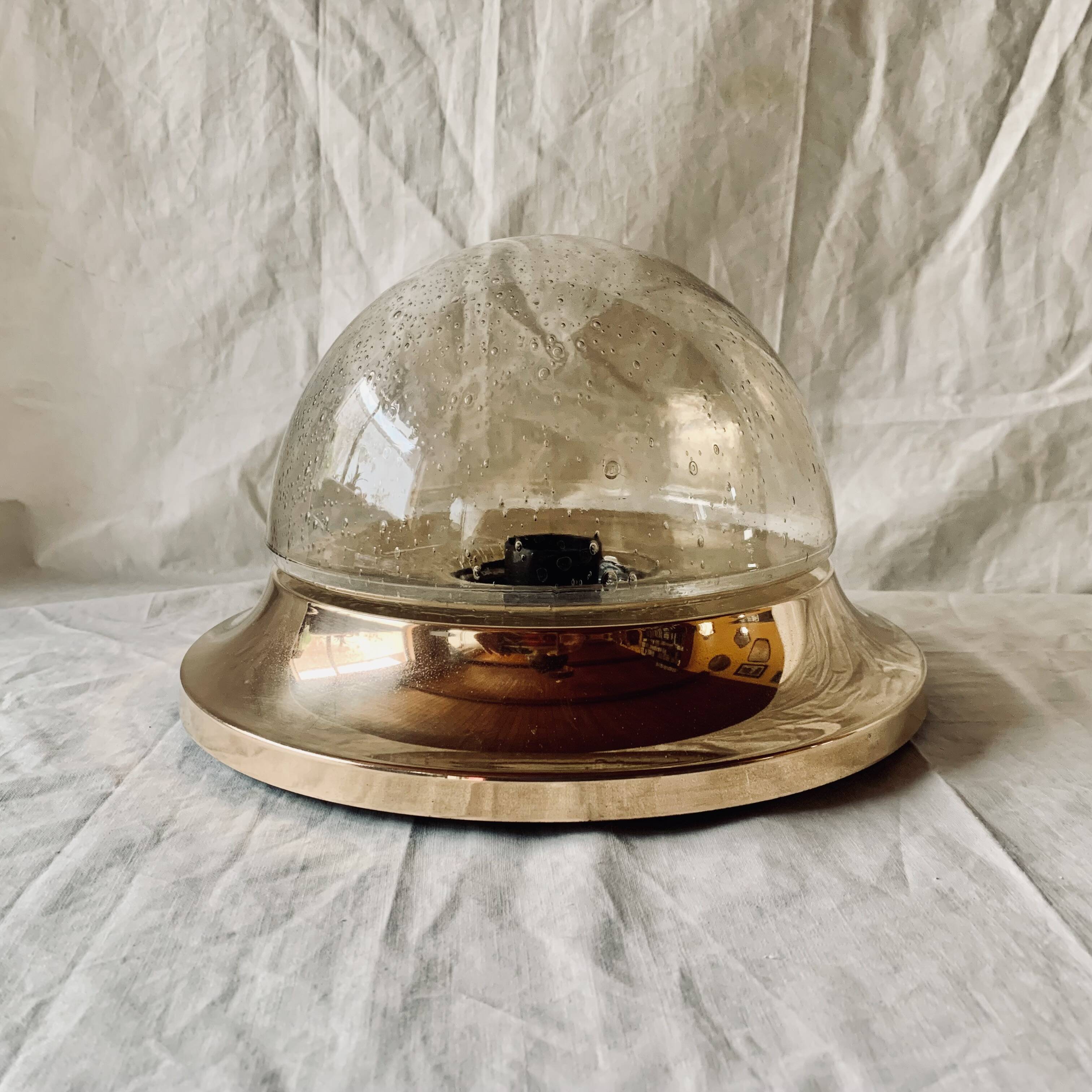 Vintage ceiling light in brass and bubbled glass