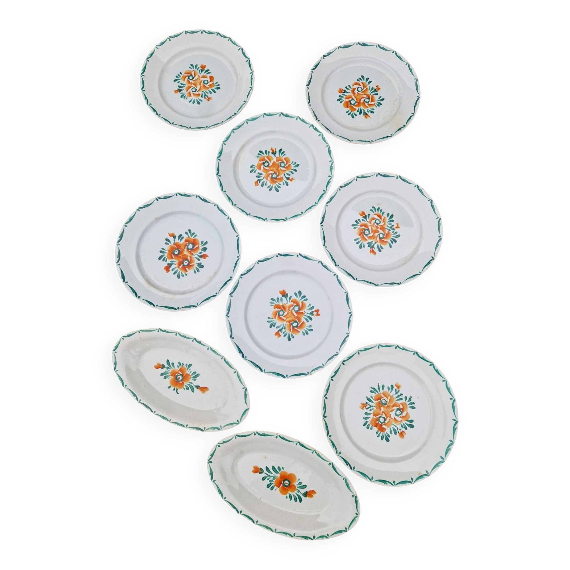 Lot de 7 assiettes plates plus de raviers