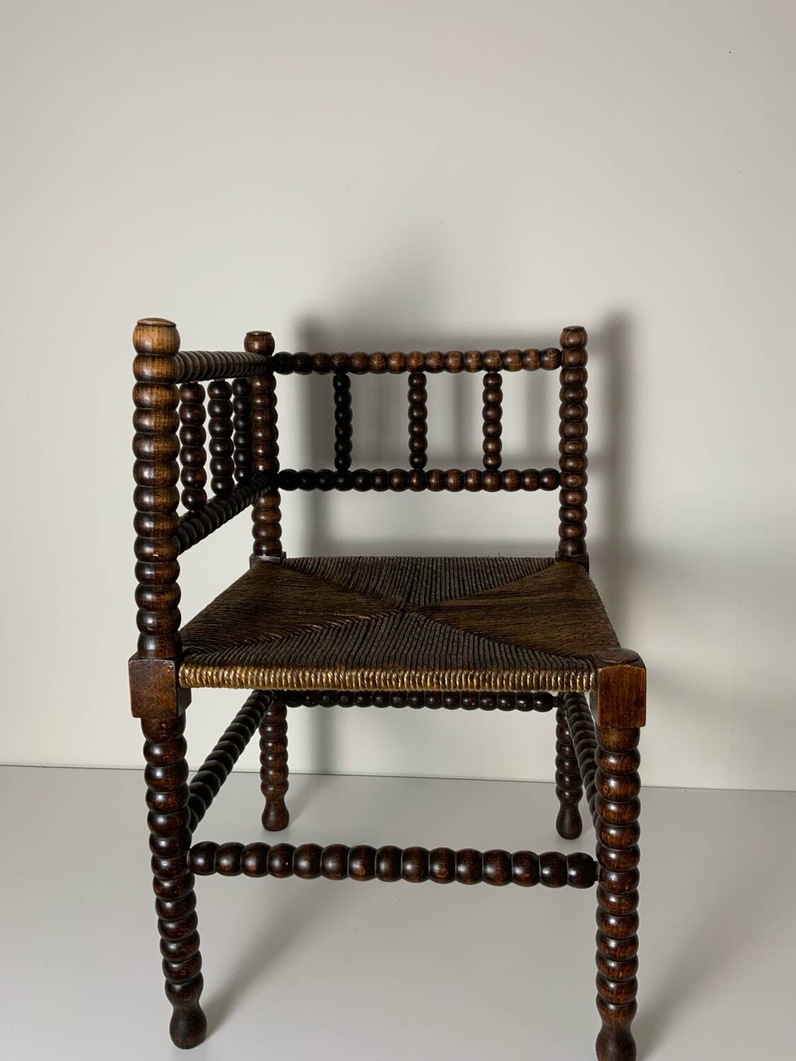 Chaise d’angle perlée