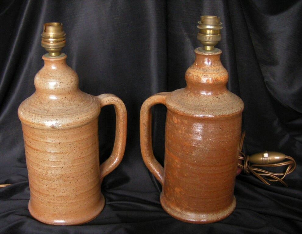 Feet of lamps in sandstone