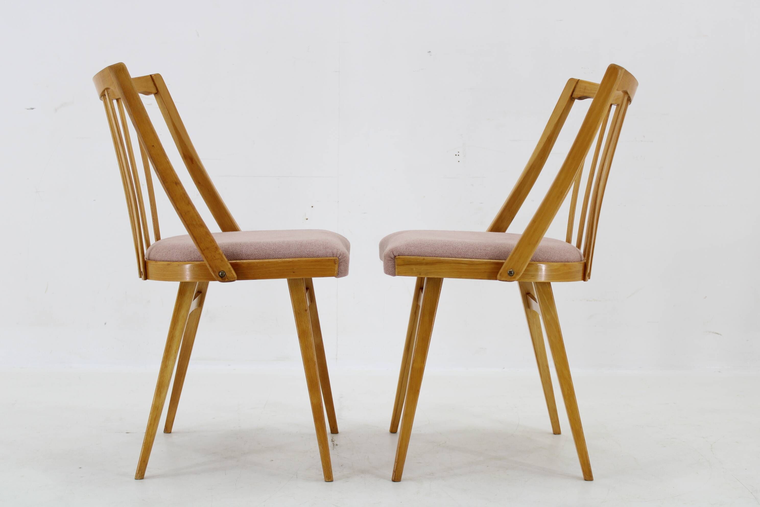 1960s Antonin Suman Set of Four Dining chairs in Beech Wood , Czechoslovakia
