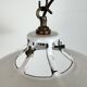 Lampe suspendue en émail blanc industriel, années 1960