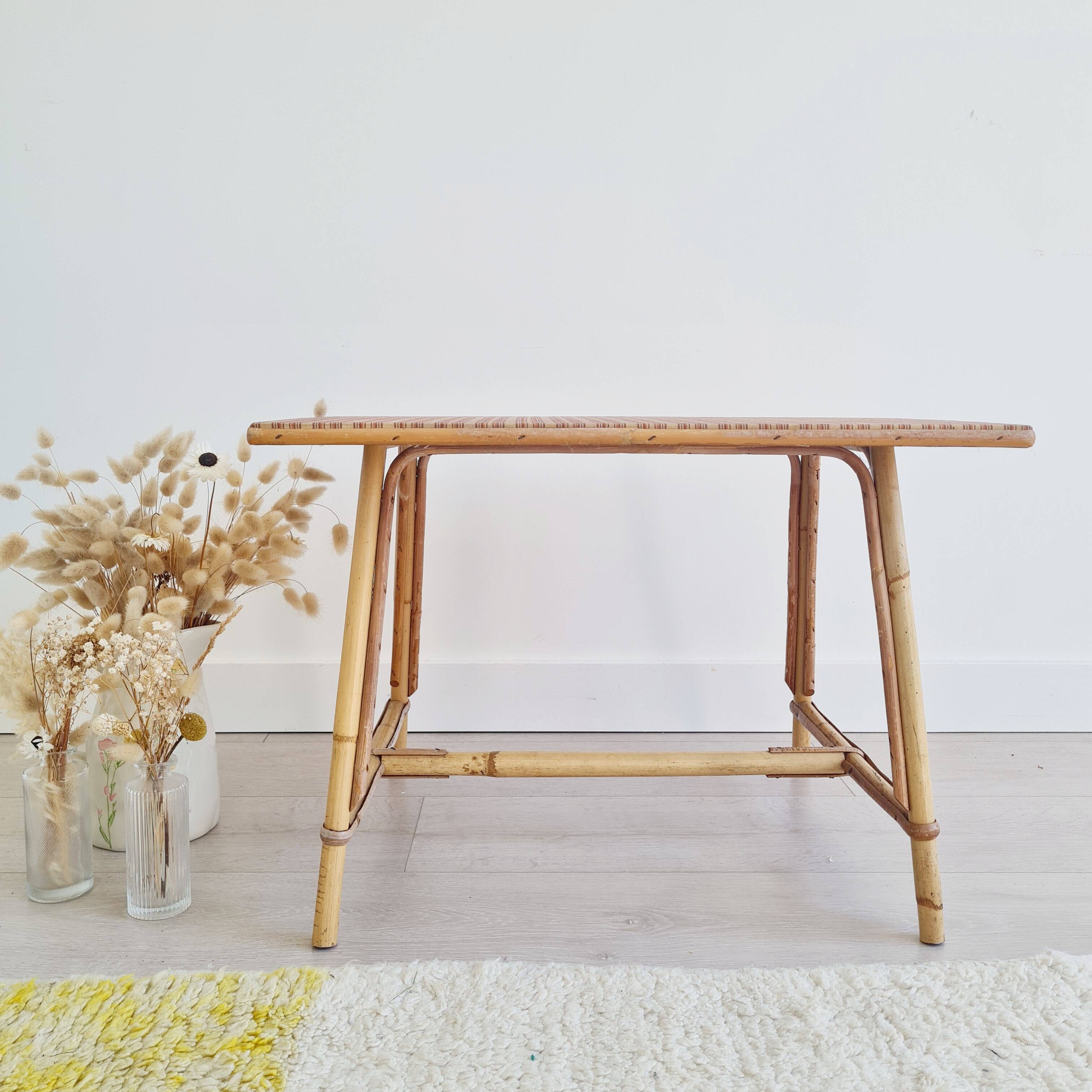 Rattan coffee table with tartan top