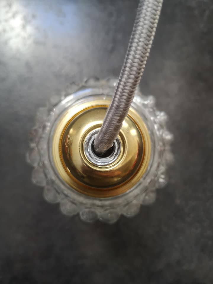 Antique vintage suspension in chiseled glass spirit TBE