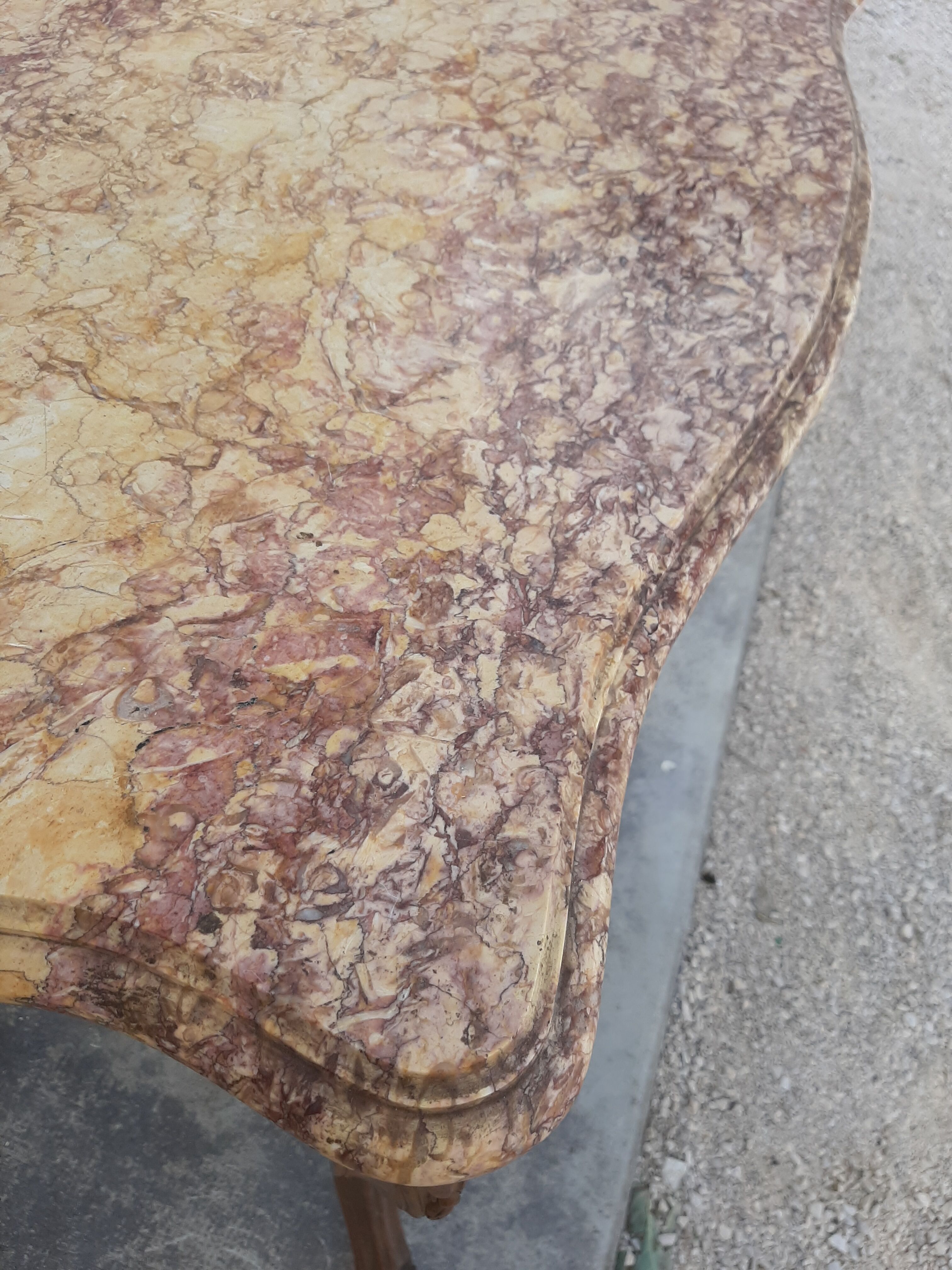 Table à gibier Louis XV en noyer