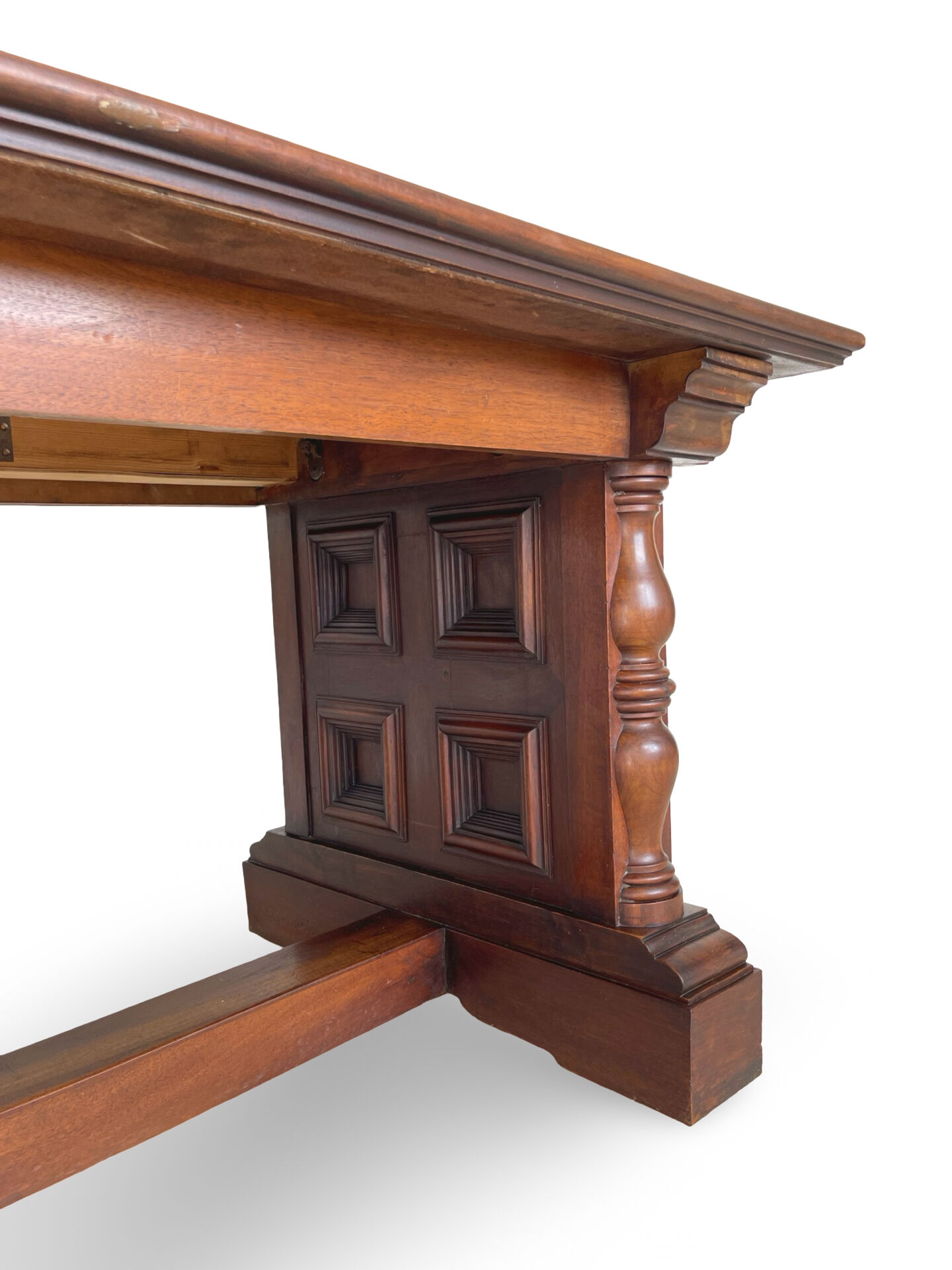 La table à manger extensible de haute qualité de style Renaissance italienne,