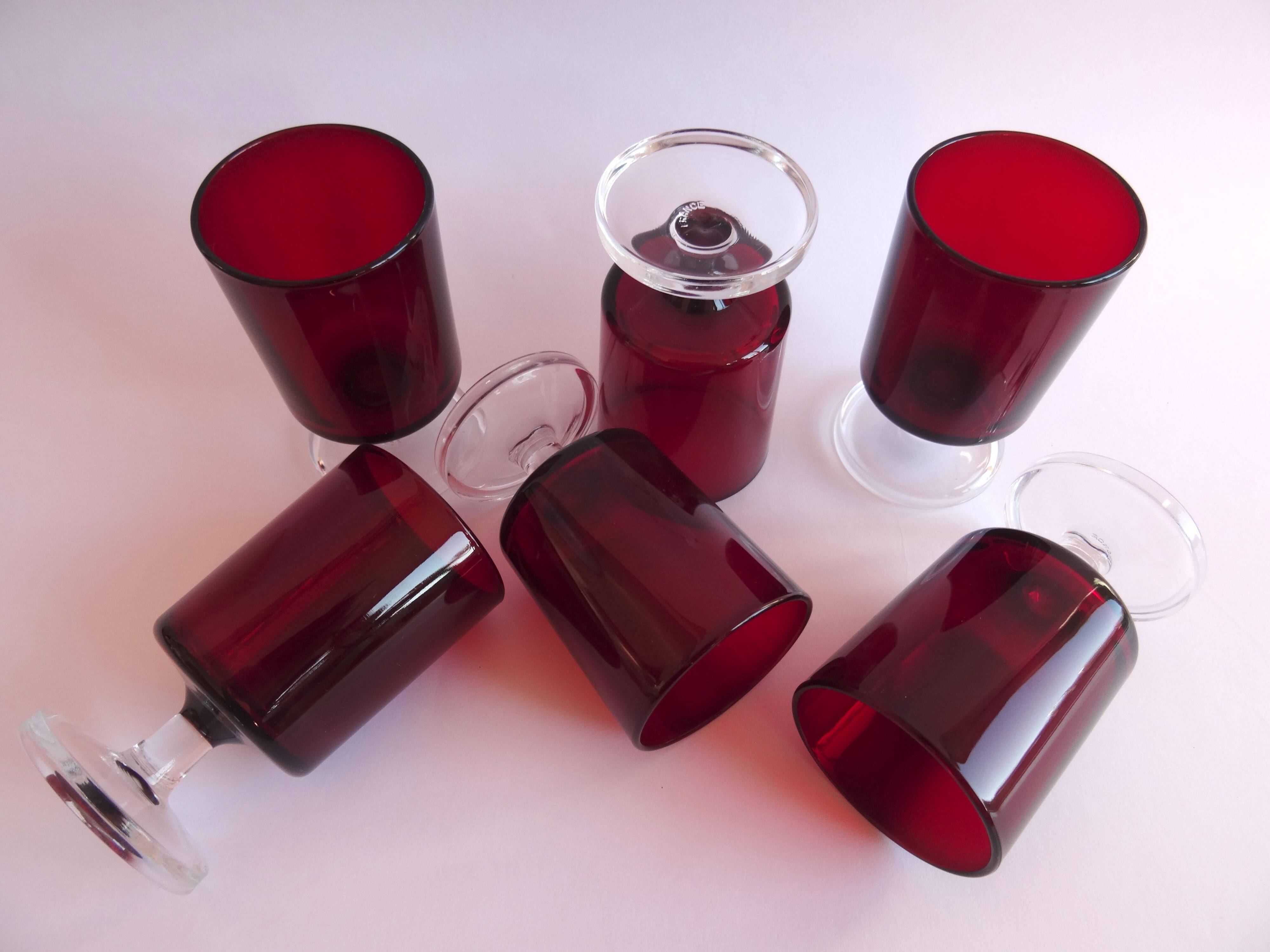 Luminarc Sweden white wine glasses