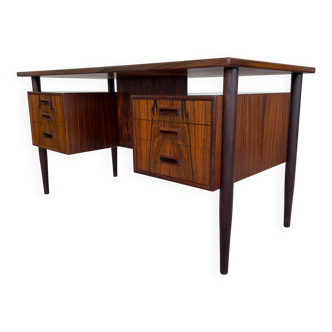 Danish rosewood desk by gunnar nielsen.