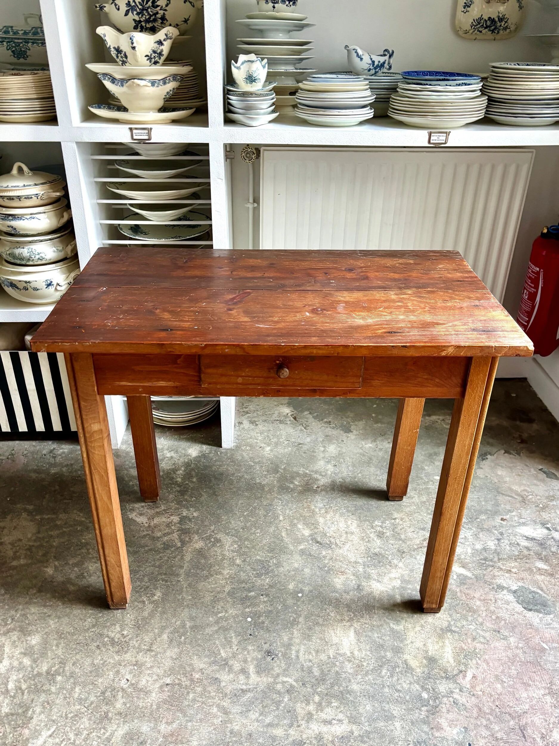 Desk, dark wood table with 1 drawer