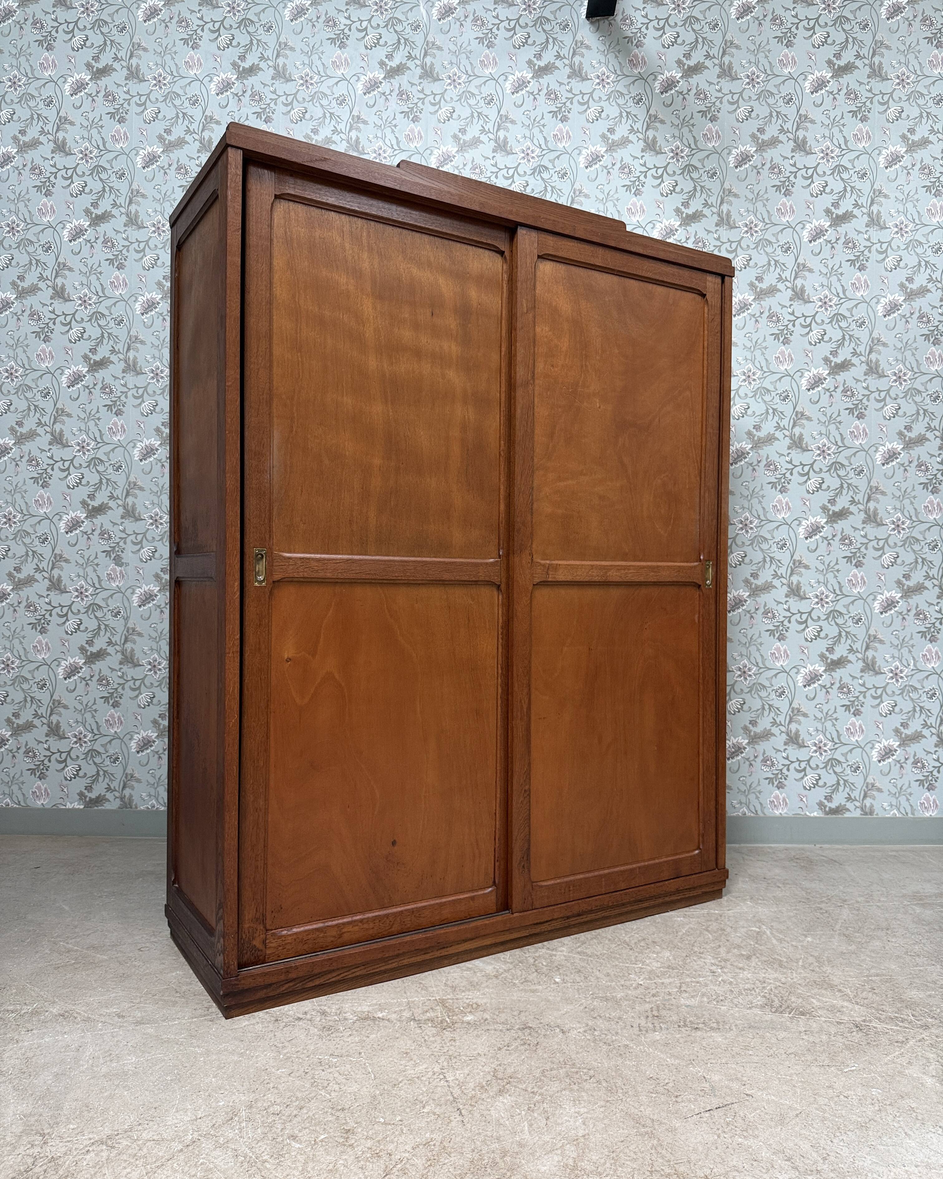 Large Parisian wardrobe with sliding doors