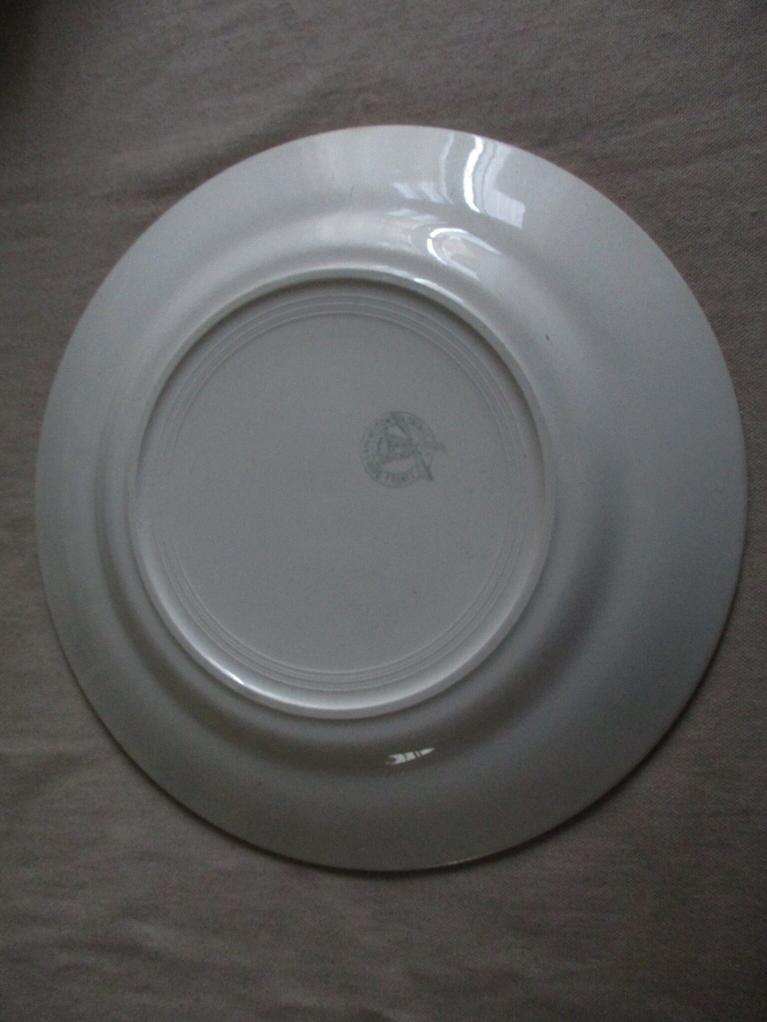 Old round dish Moulin des loups Orchies green tiles