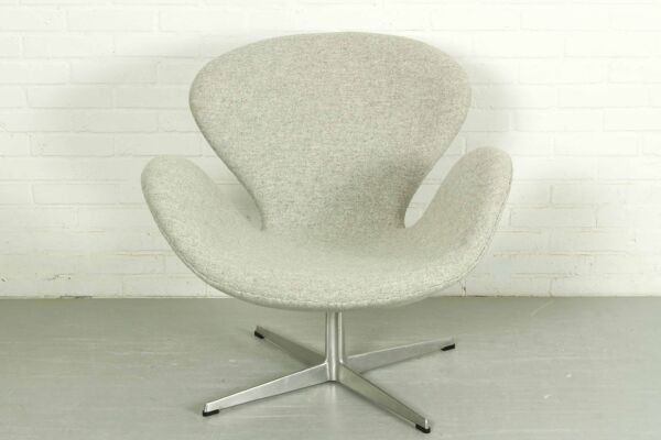 Swan Chair par Arne Jacobsen pour Fritz Hansen, années 1960