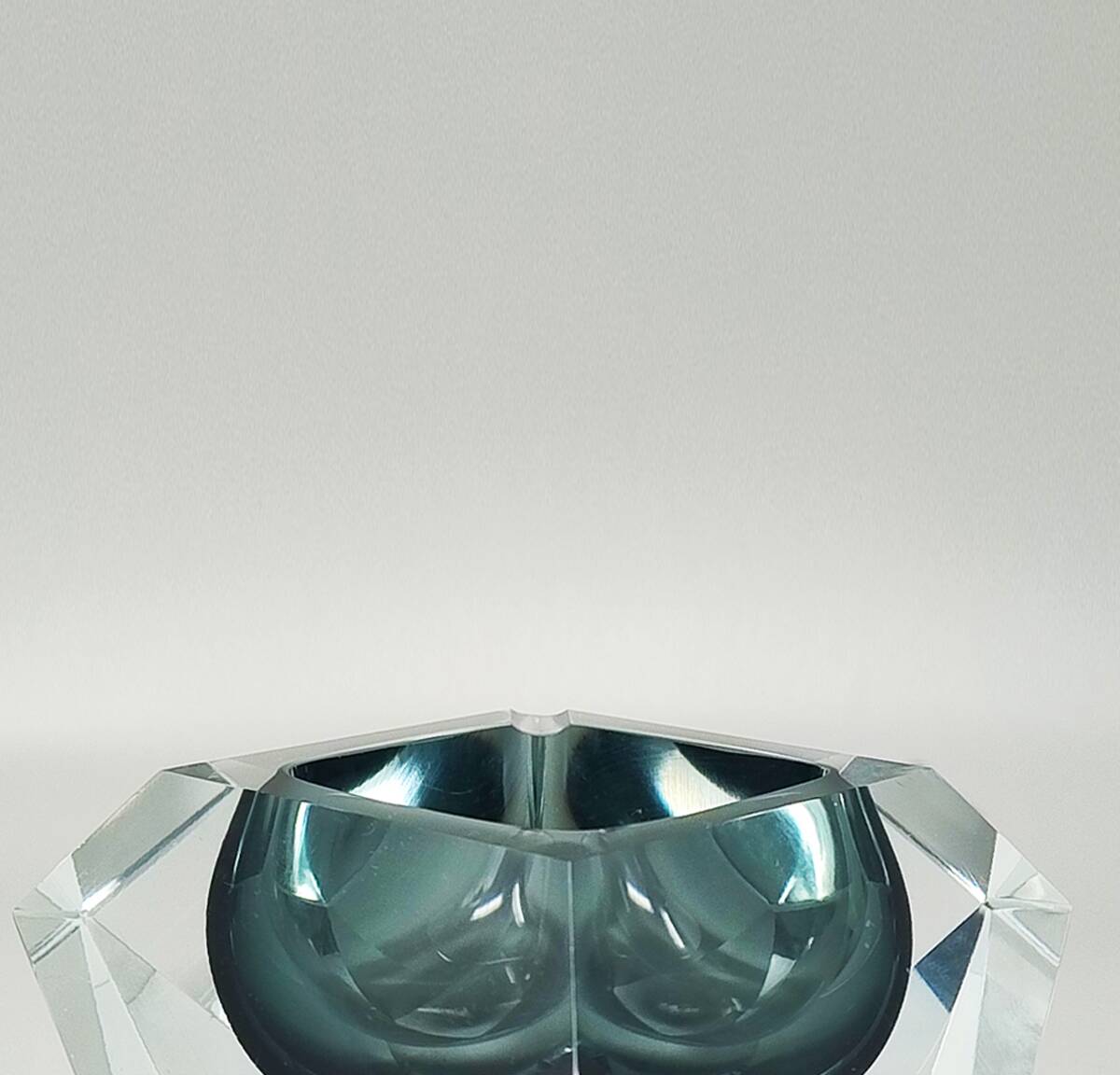 1960s Astonishing Grey Ashtray or Catch-All By Flavio Poli for Seguso