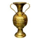 Grand vase en cuivre