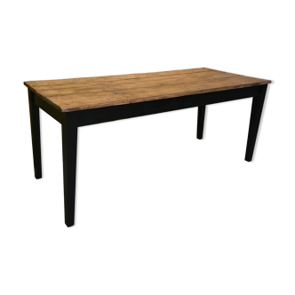 Farm table