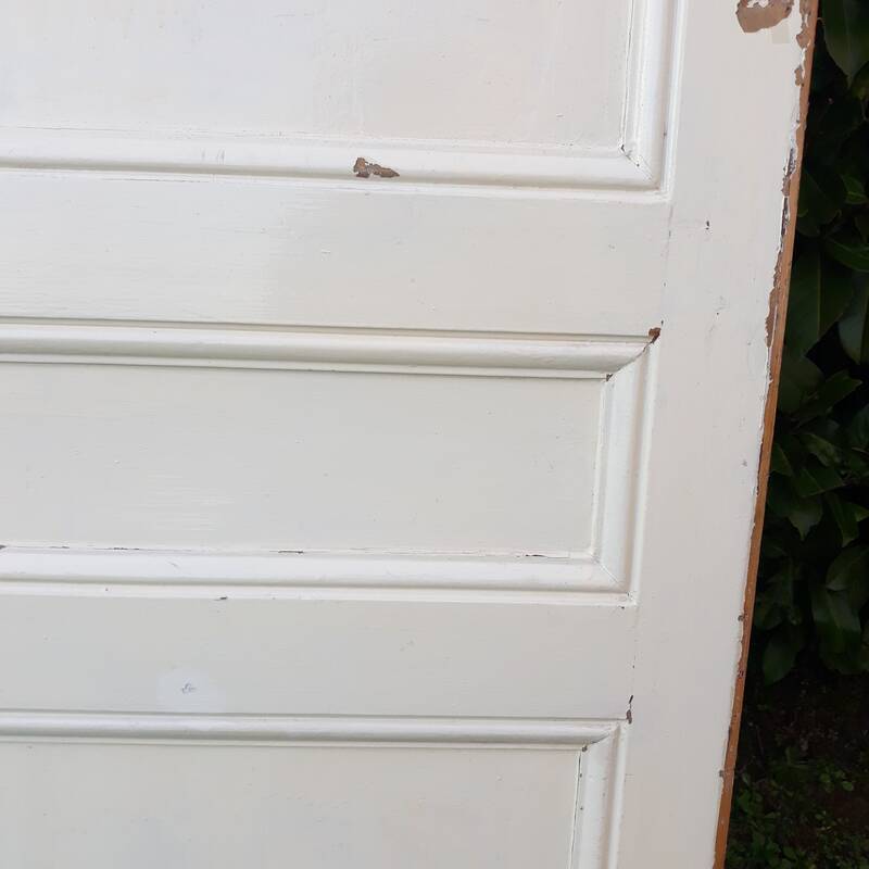 Communication door H220xW80.5cm, old panelled with moulding.