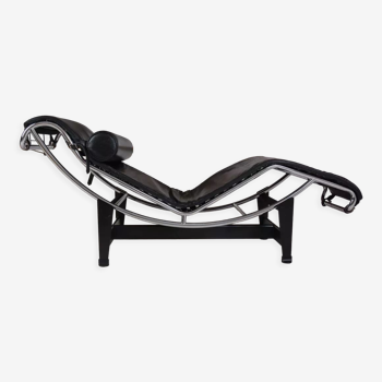 Chaise longue Le Corbusier, Pierre Jeanneret & Charlotte Perriand , Modèle LC4, édition ancienne