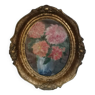 Bouquet of flowers in medallion