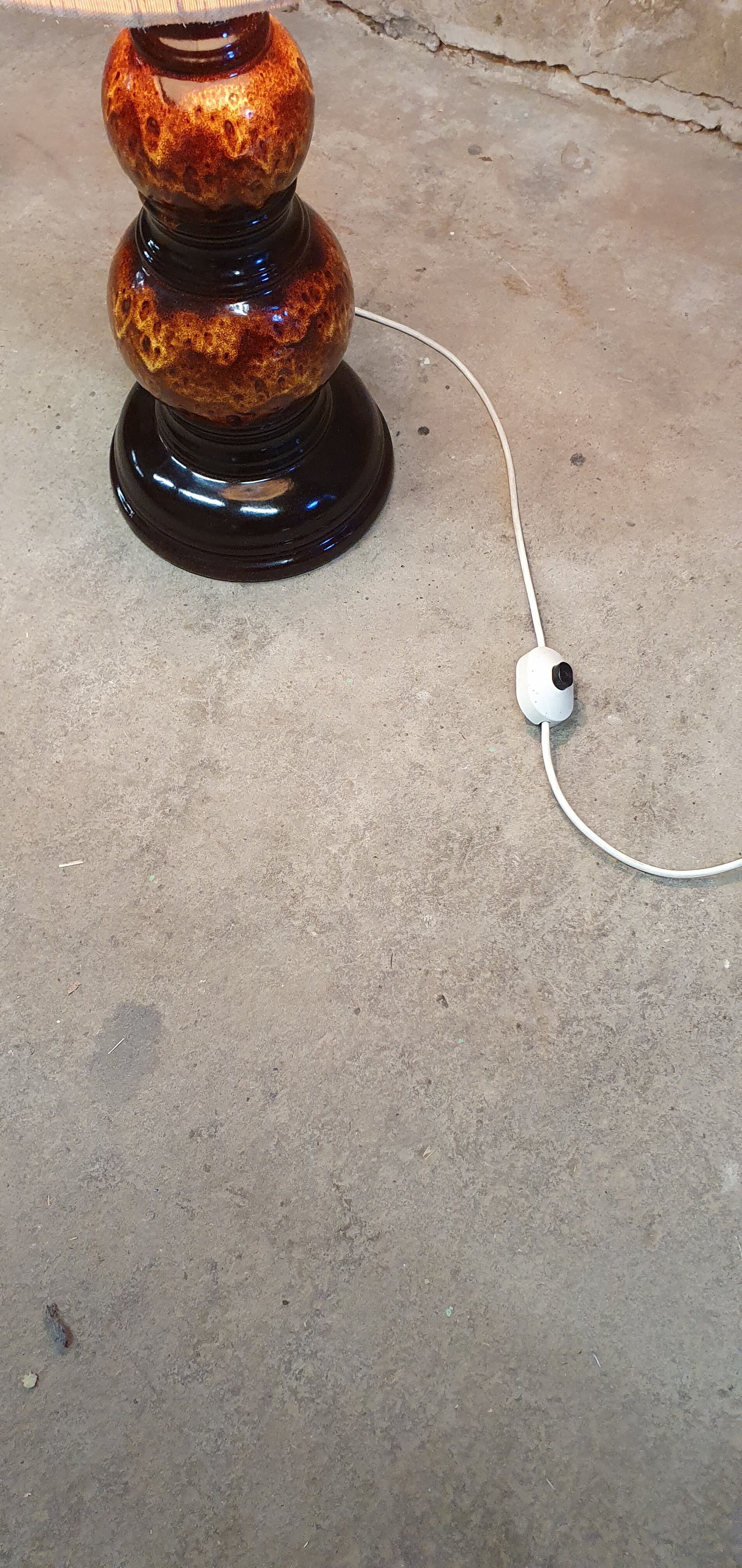 Ceramic foot floor lamp 70"