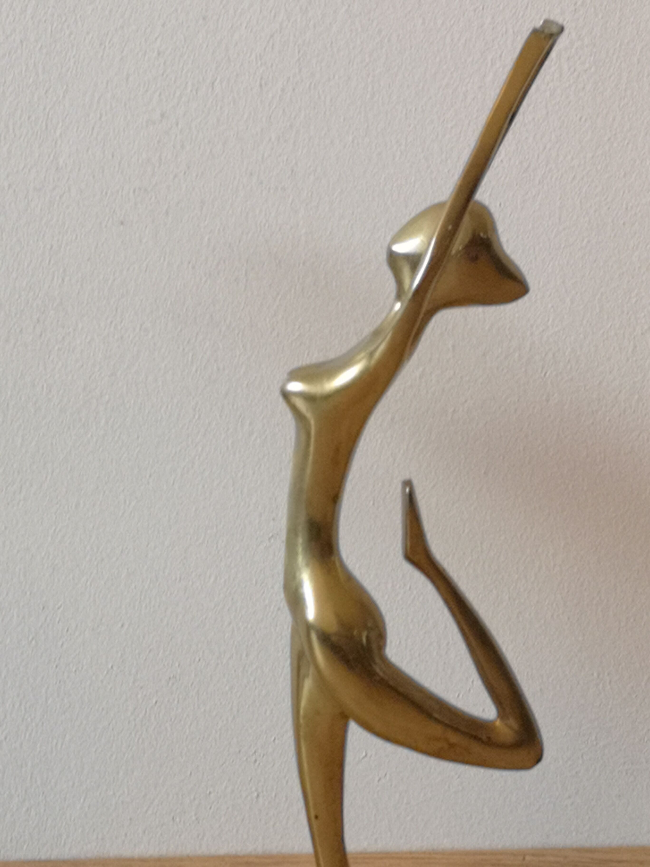 Vintage brass dancers duo