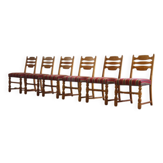 Vintage 1960s Danish farmhouse oak dining chairs in the style of Henning Kjærnulf