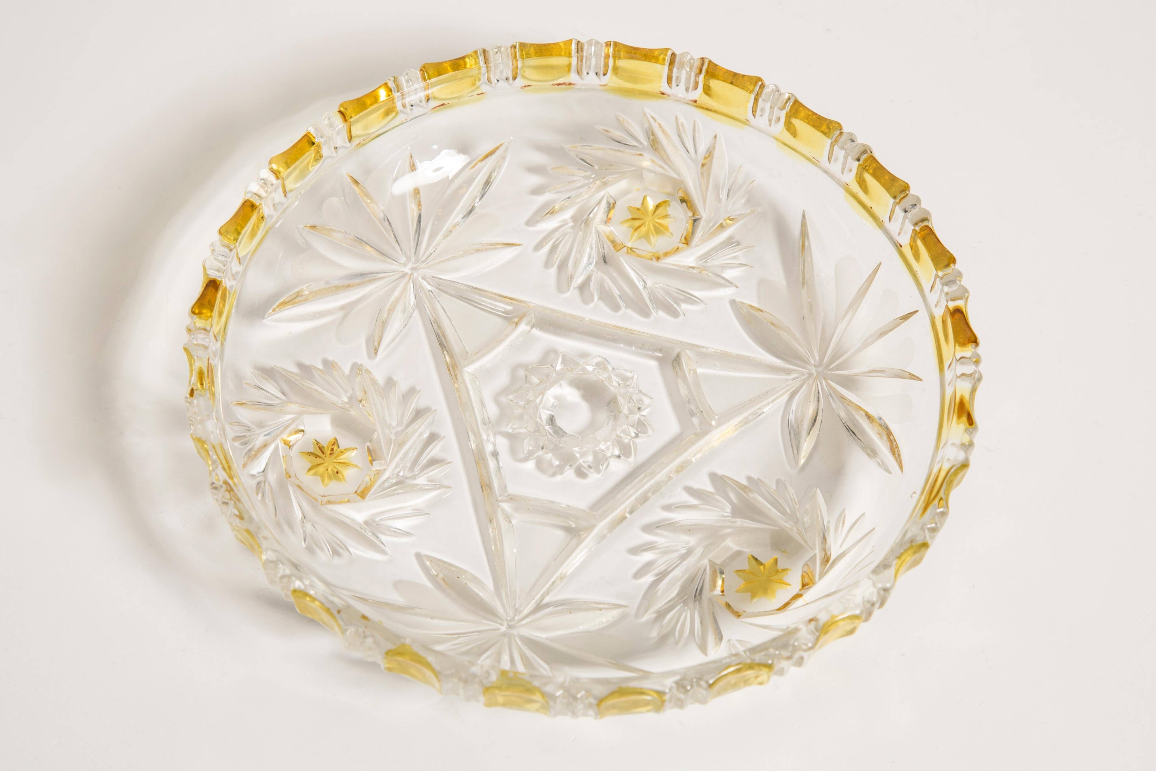 Decorative plate in transparent and vintage yellow glass, Italy, 1960s.