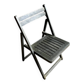 Black wooden folding chair