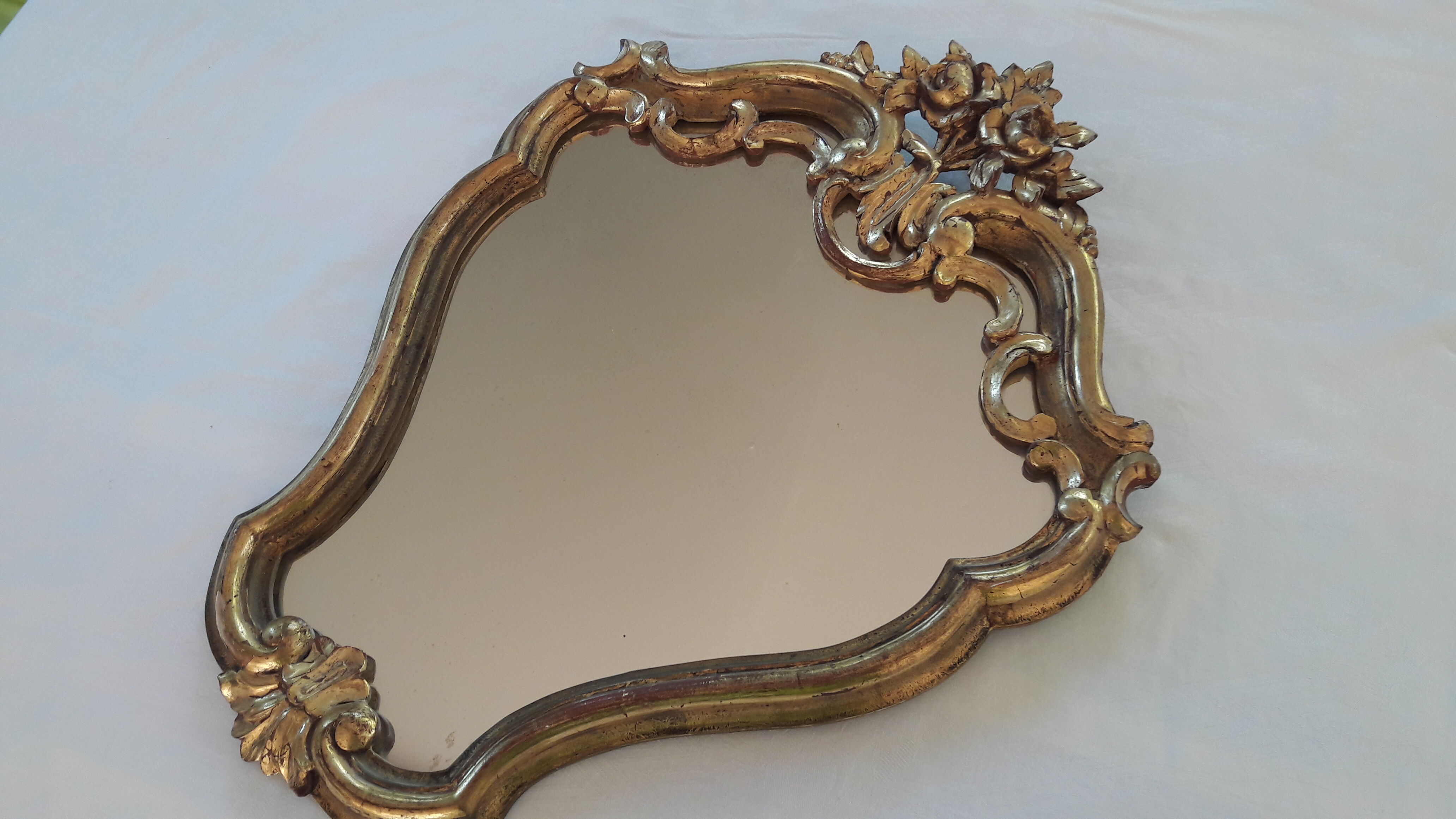 Louis XV-style gilded wood mirror - 55x42cm