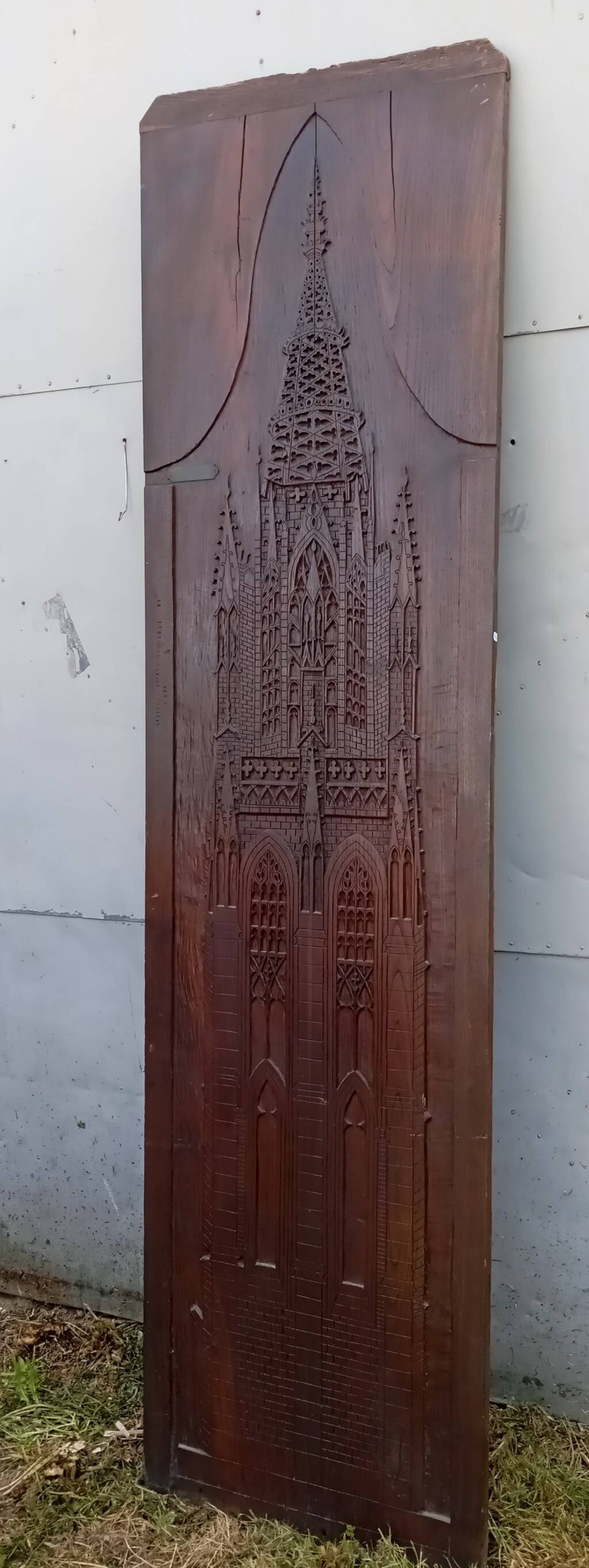 Grand panneau sculpté façade cathédrale Caudebec