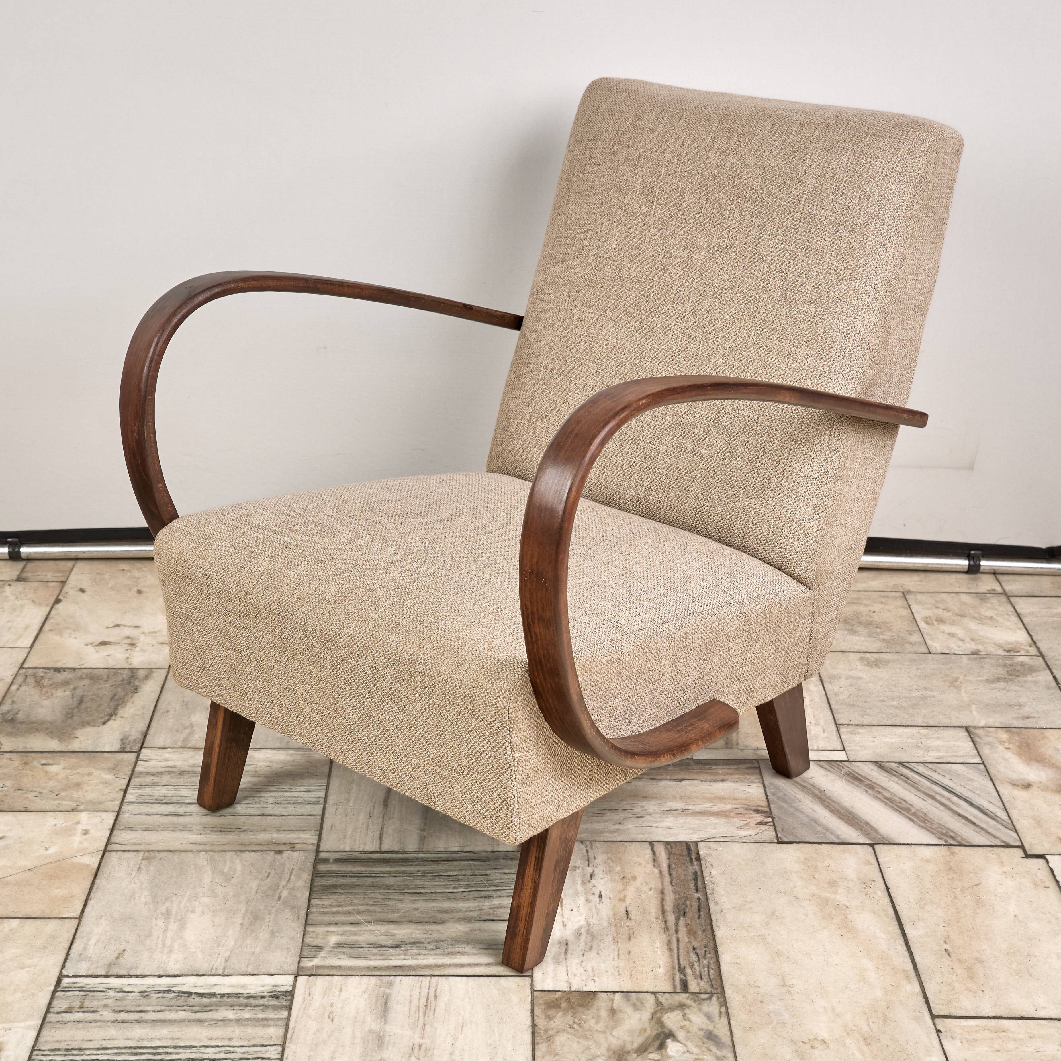 H 410 Armchair designed by Jindrich Halabala, 1940s, Czechoslovakia