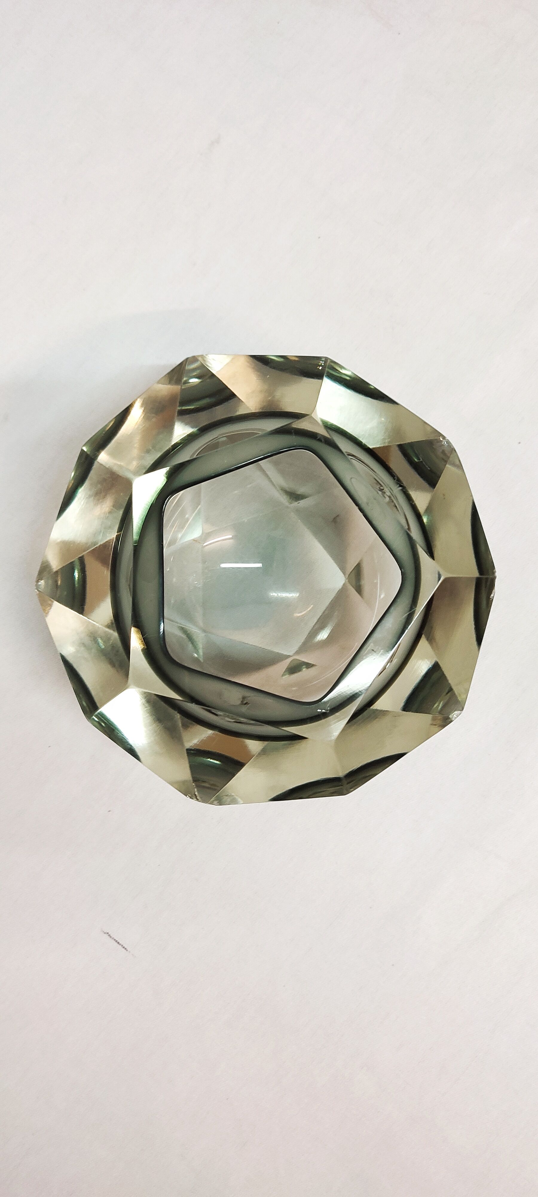 Bol décoratif en verre de Murano. Italie années 1980