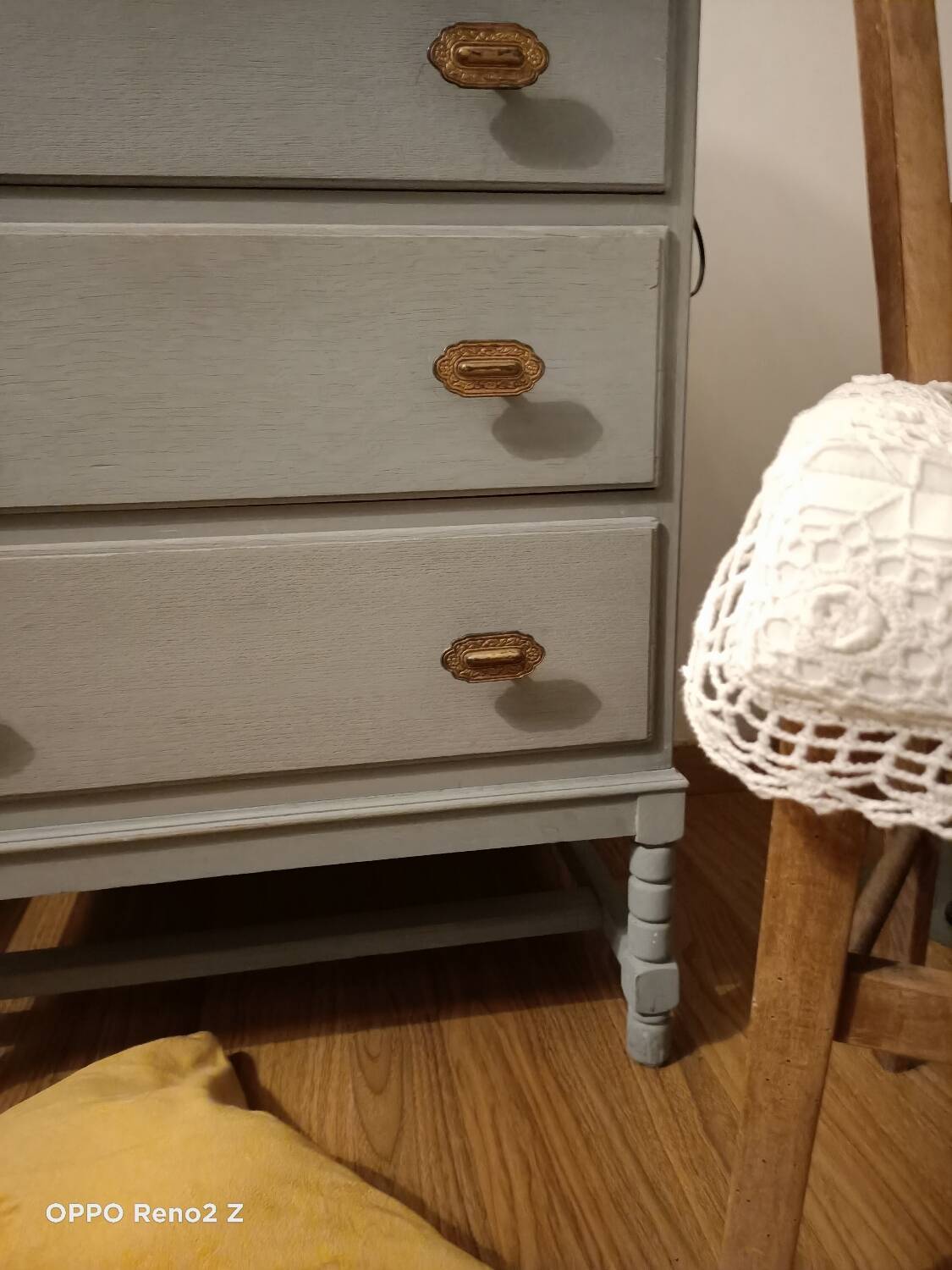 Commode bois patinée