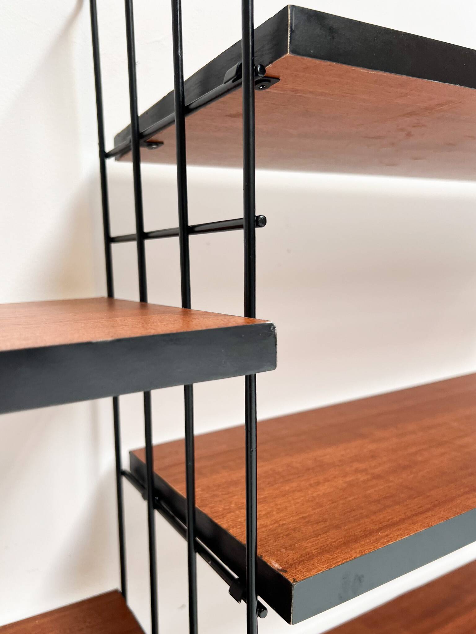 12 pieces shelving system from the 1960s