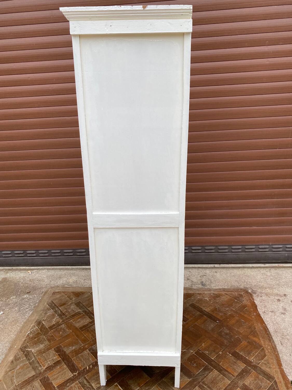 Small Parisian wardrobe