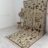 Moroccan Berber rug 305x136cm