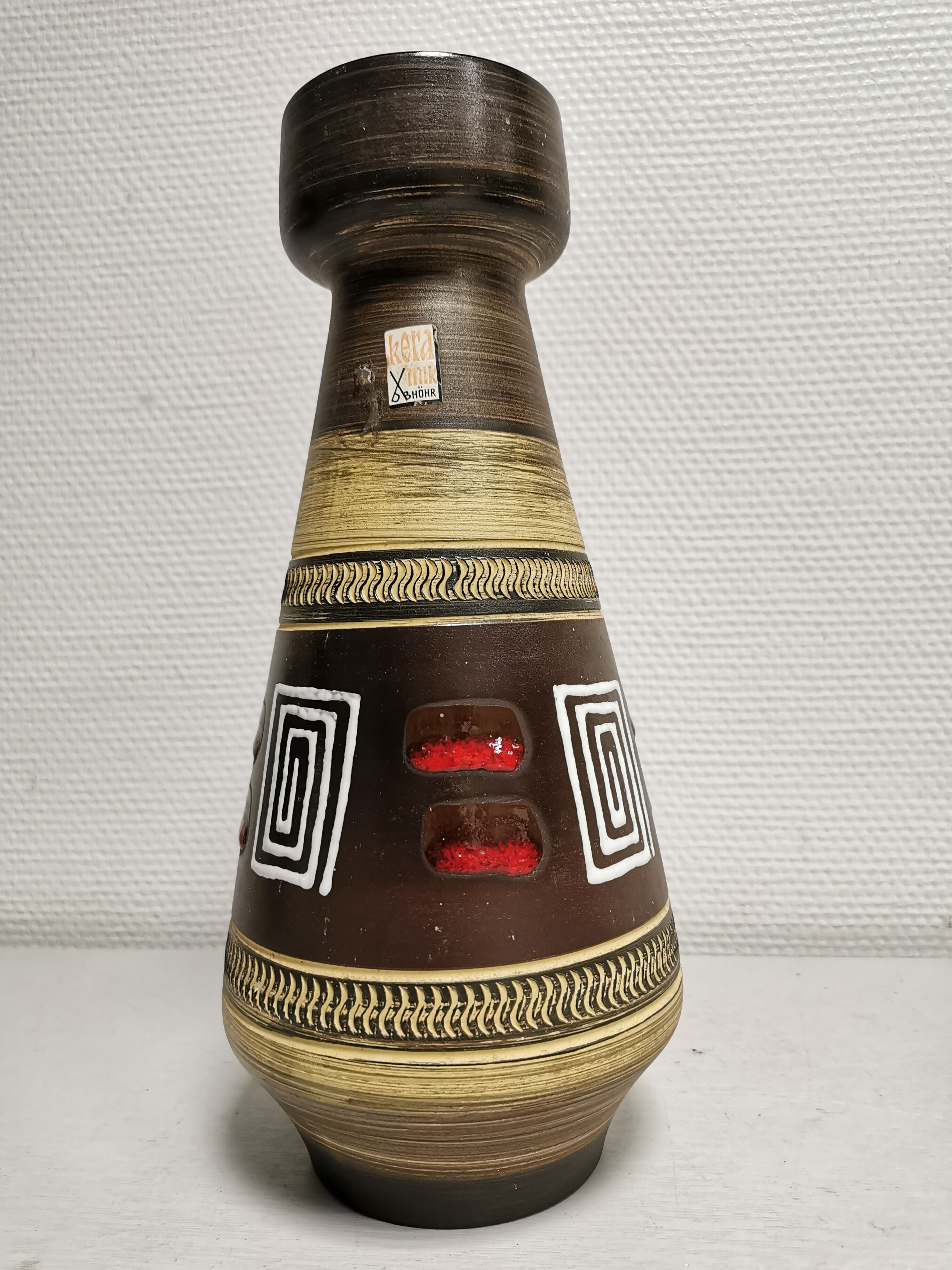 Vase vintage céramique D.B. Höhr Keramik au décor graphique émaillé