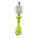 Grande lampe à huile en opaline verte à décor de guirlandes XIXe Napoléon III