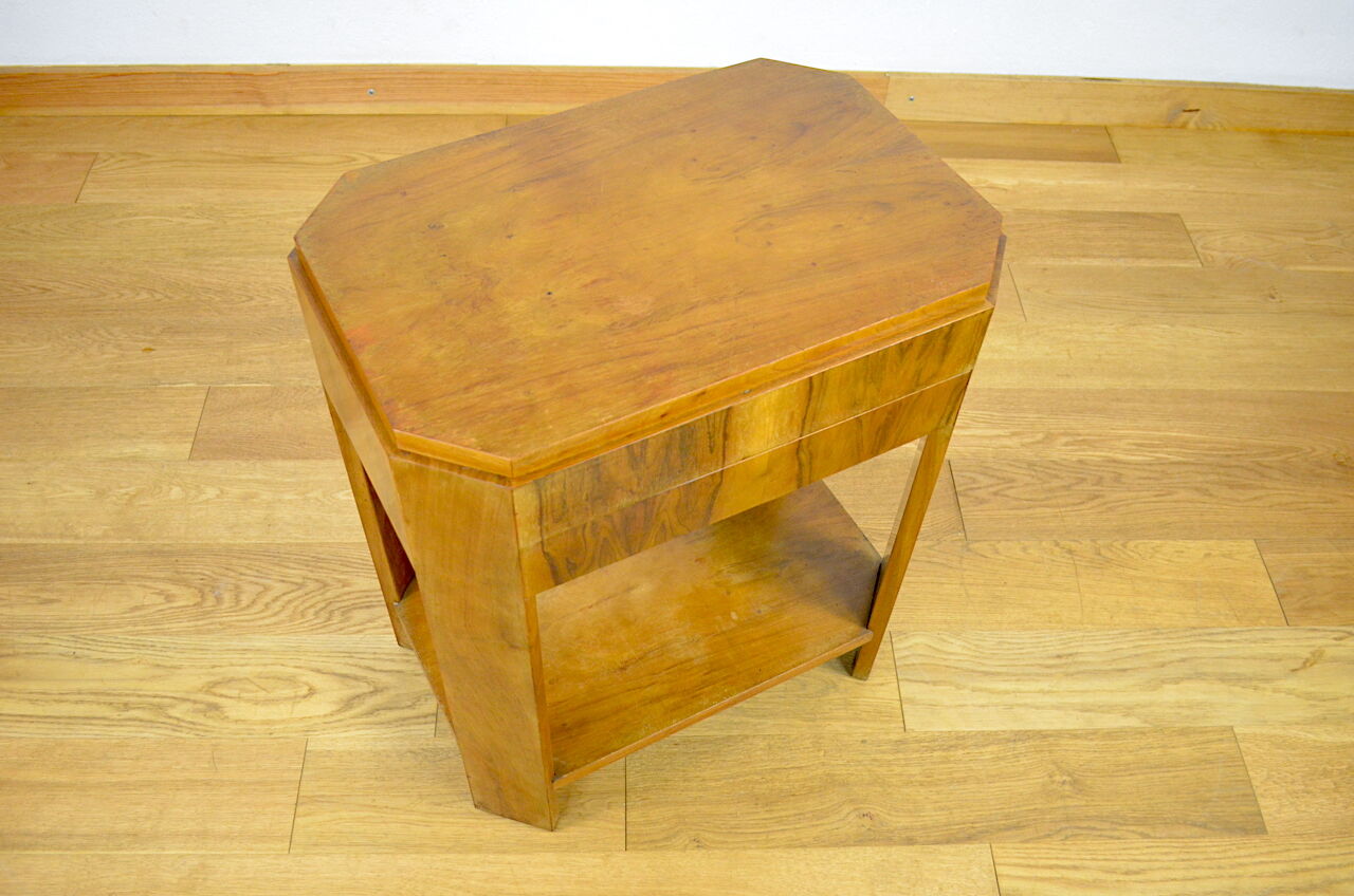 Art Deco walnut pedestal table 1930