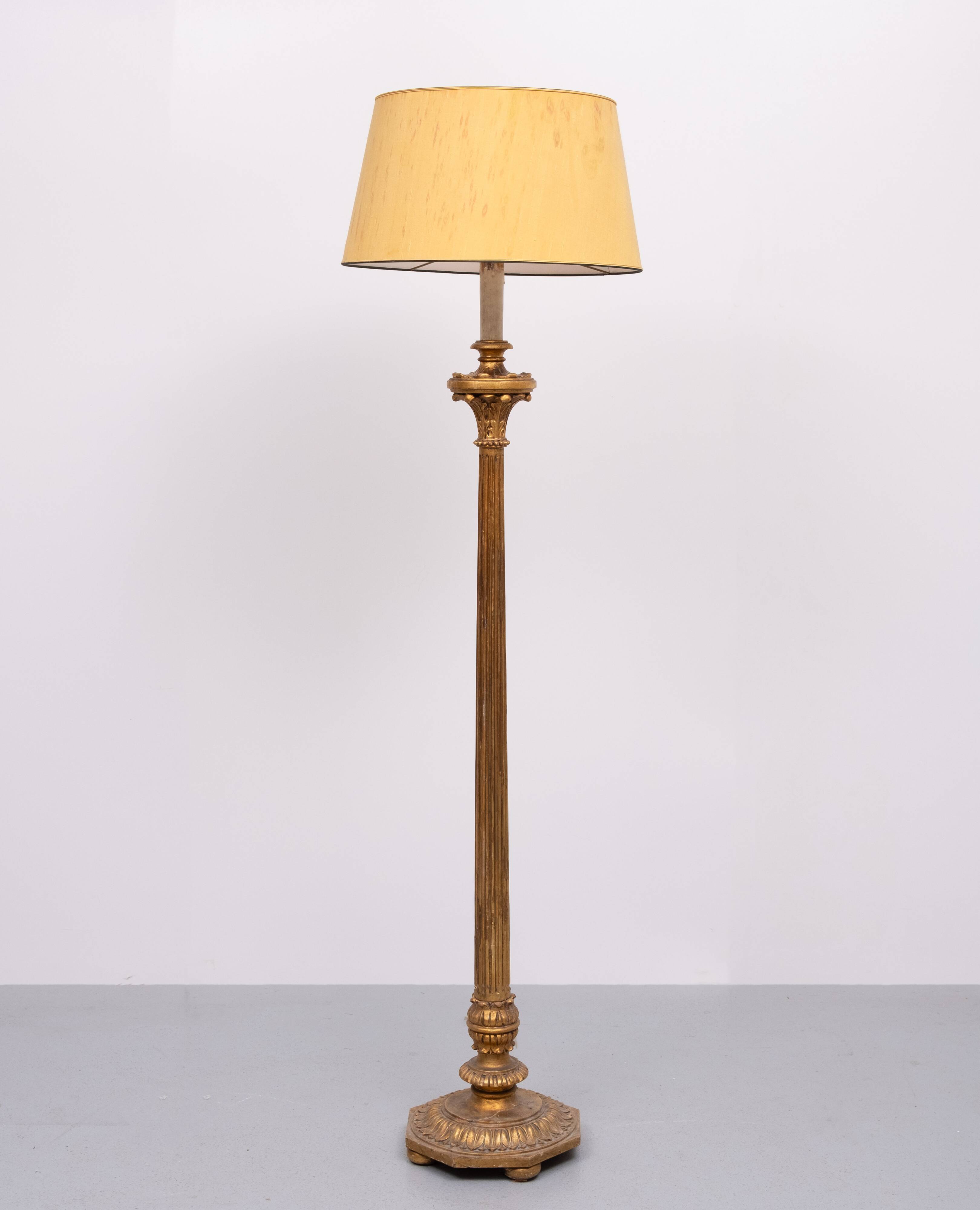 Rococo Italian Wooden Floor Lamp in Gold, 1950s