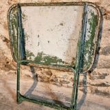 Table bistrot pliante française en fer riveté, années 1920