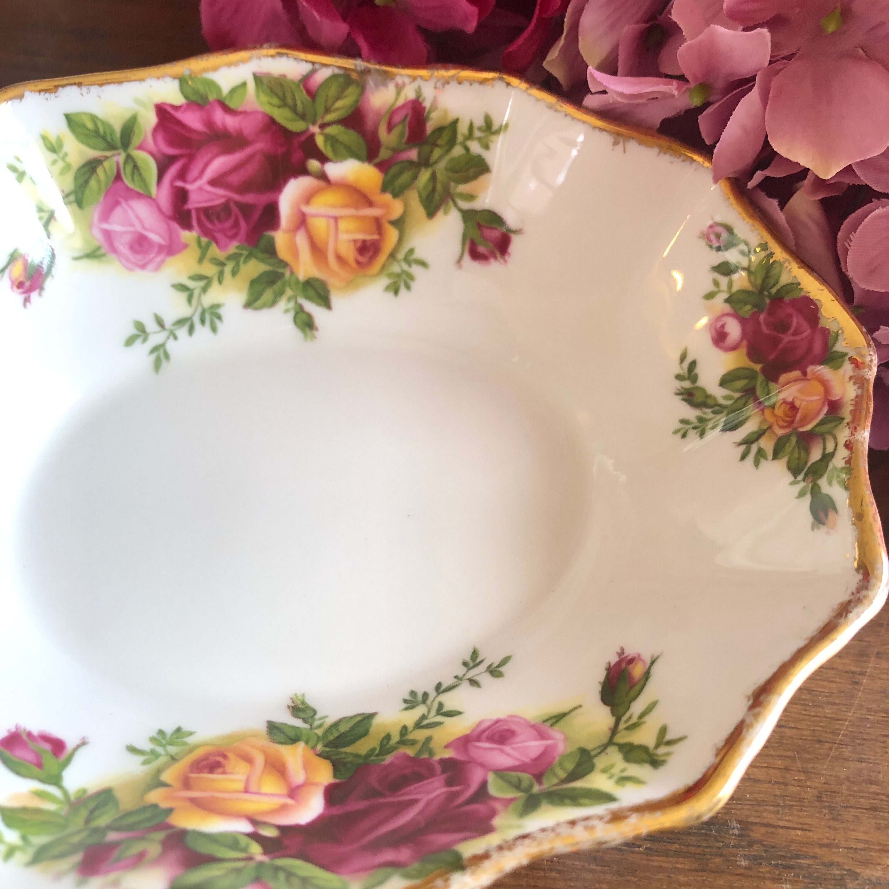 Floral porcelain cup